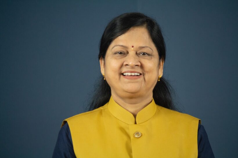 Yogacharya Sandhya Dixit